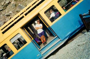 MontBlankTrackedTrain.jpg (18337 bytes)